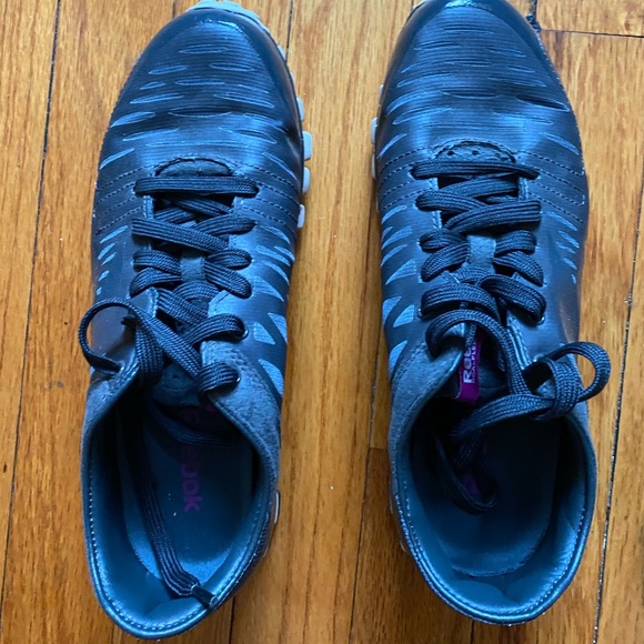 Training Reeboks - Picture 2 of 10